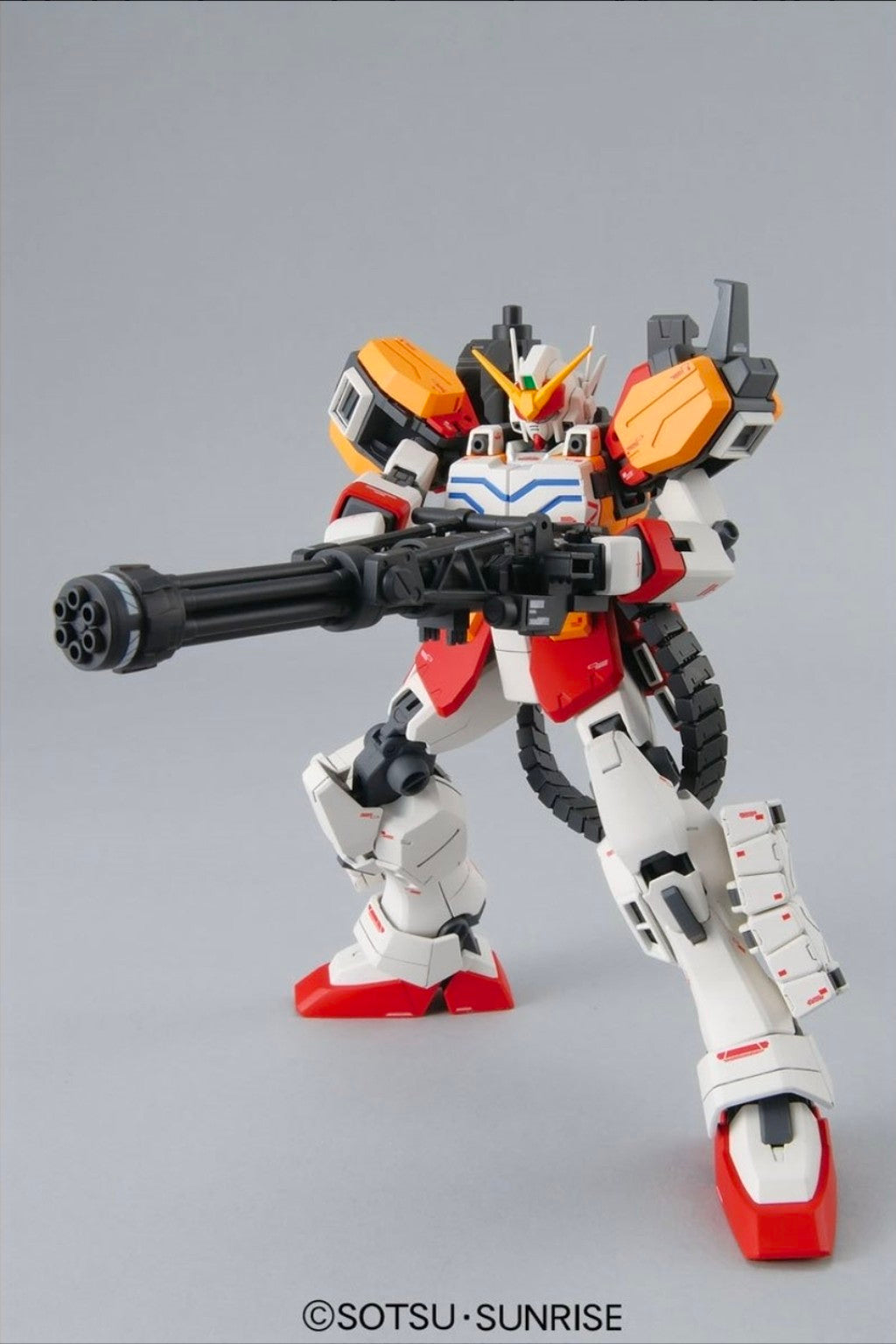 Gundam Heavyarms Master Grade aiming gatling gun